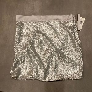 Aqua Brand Silver Sequin Skirt Brand New w/Tags Size Small